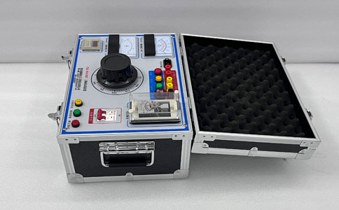 绝缘耐压测试仪如何进行电压谐振过电流保护测试？